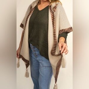 Woman’s wrap with hoodie Cream and Brown NWT